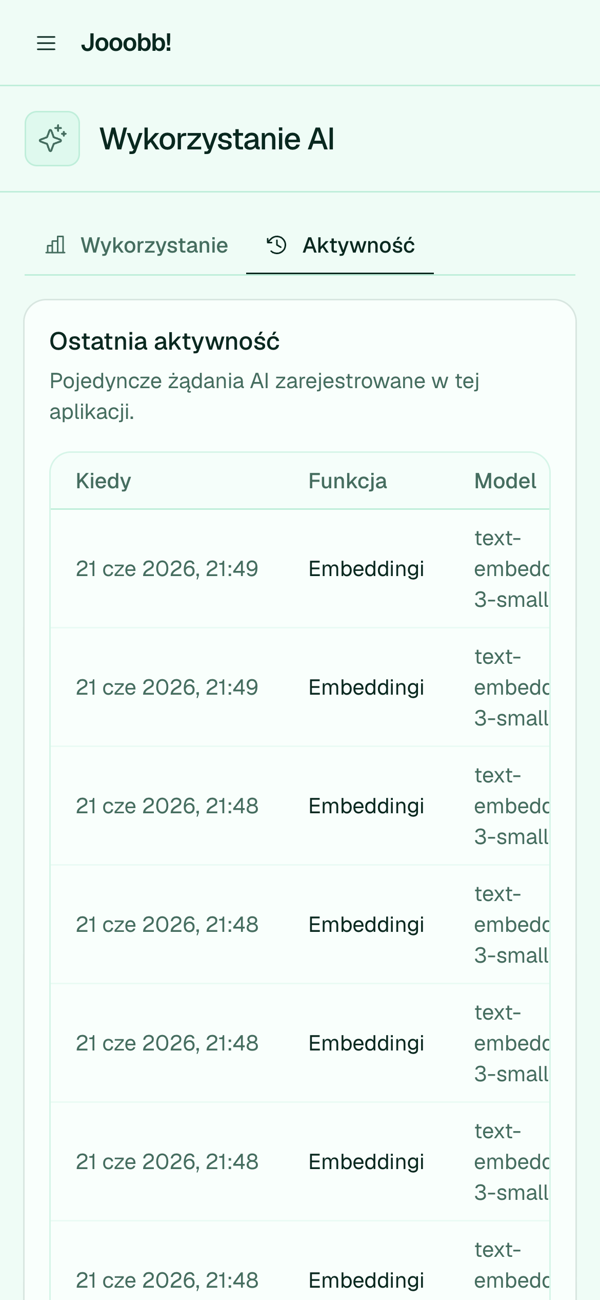 Log aktywności AI z typami operacji i statusem
